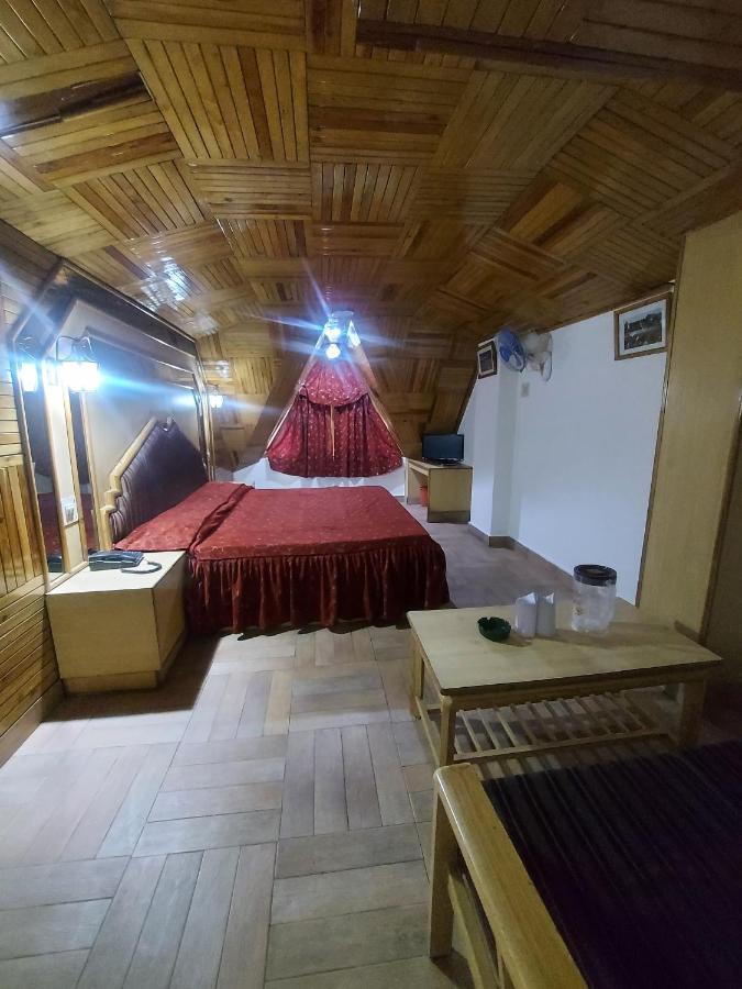 Brightland Hotel Šimla Exteriér fotografie