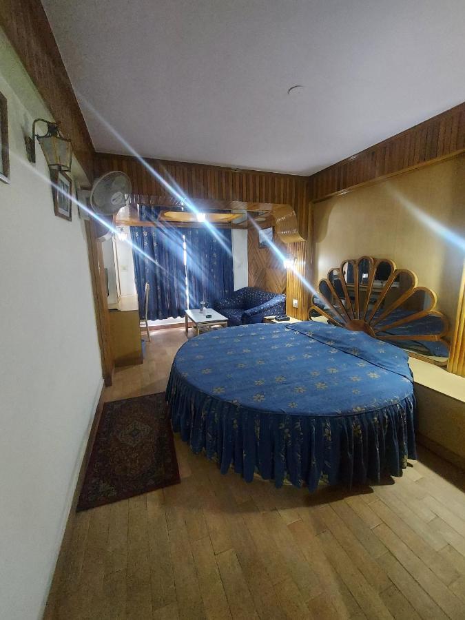 Brightland Hotel Šimla Exteriér fotografie